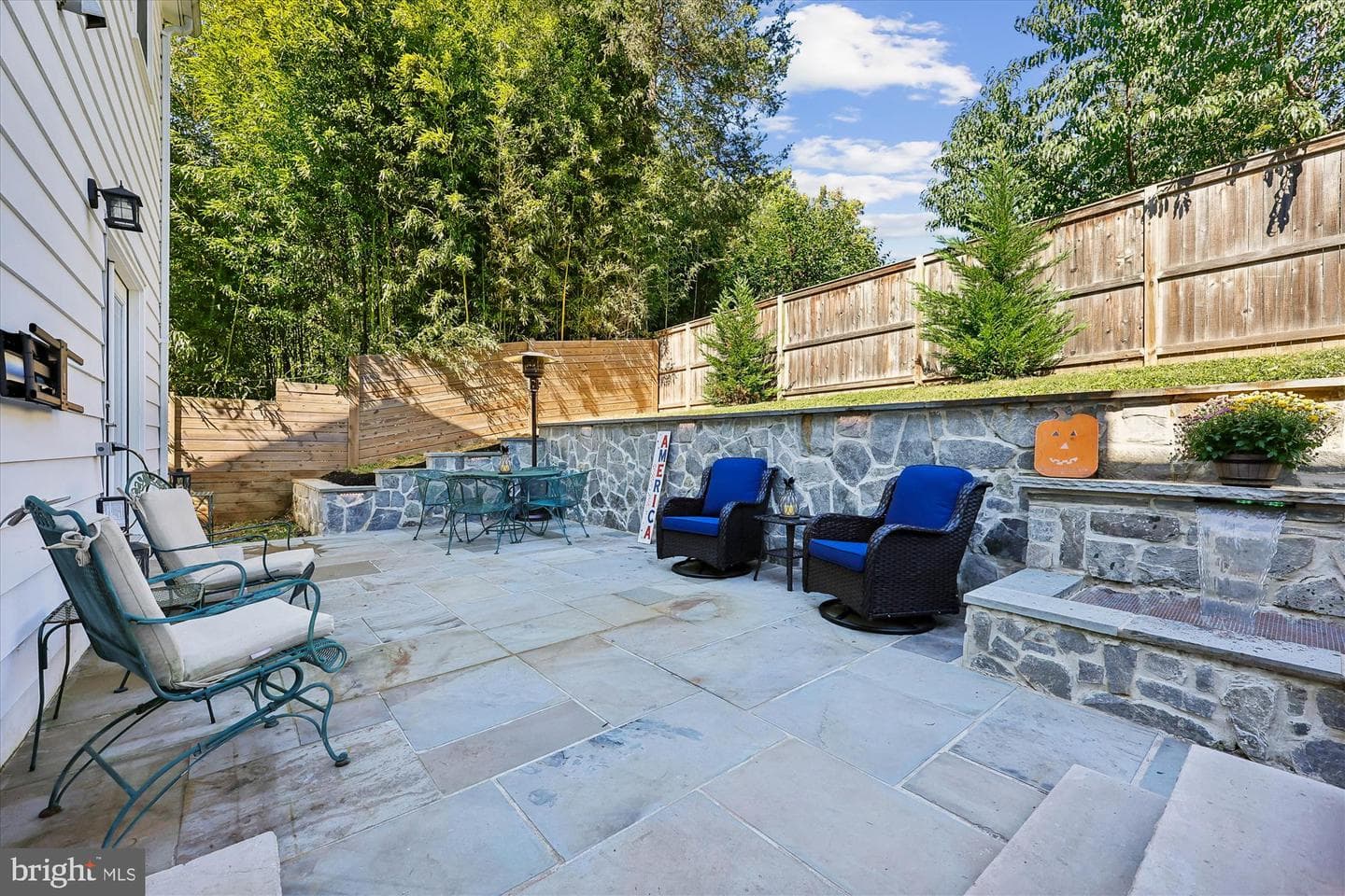 3923 Halsey Street photo 47
