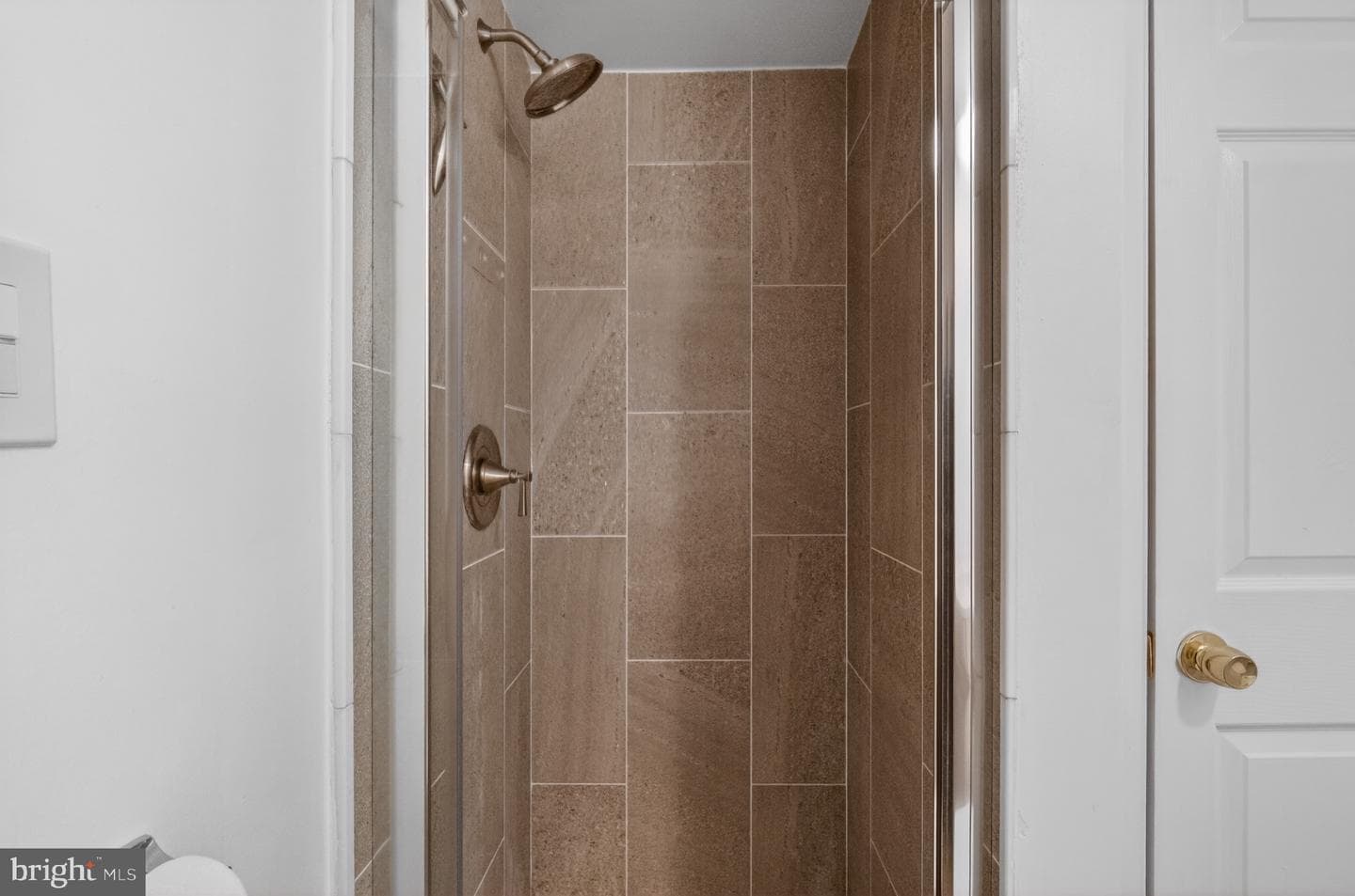 3301 Hewitt Avenue #403 photo 11