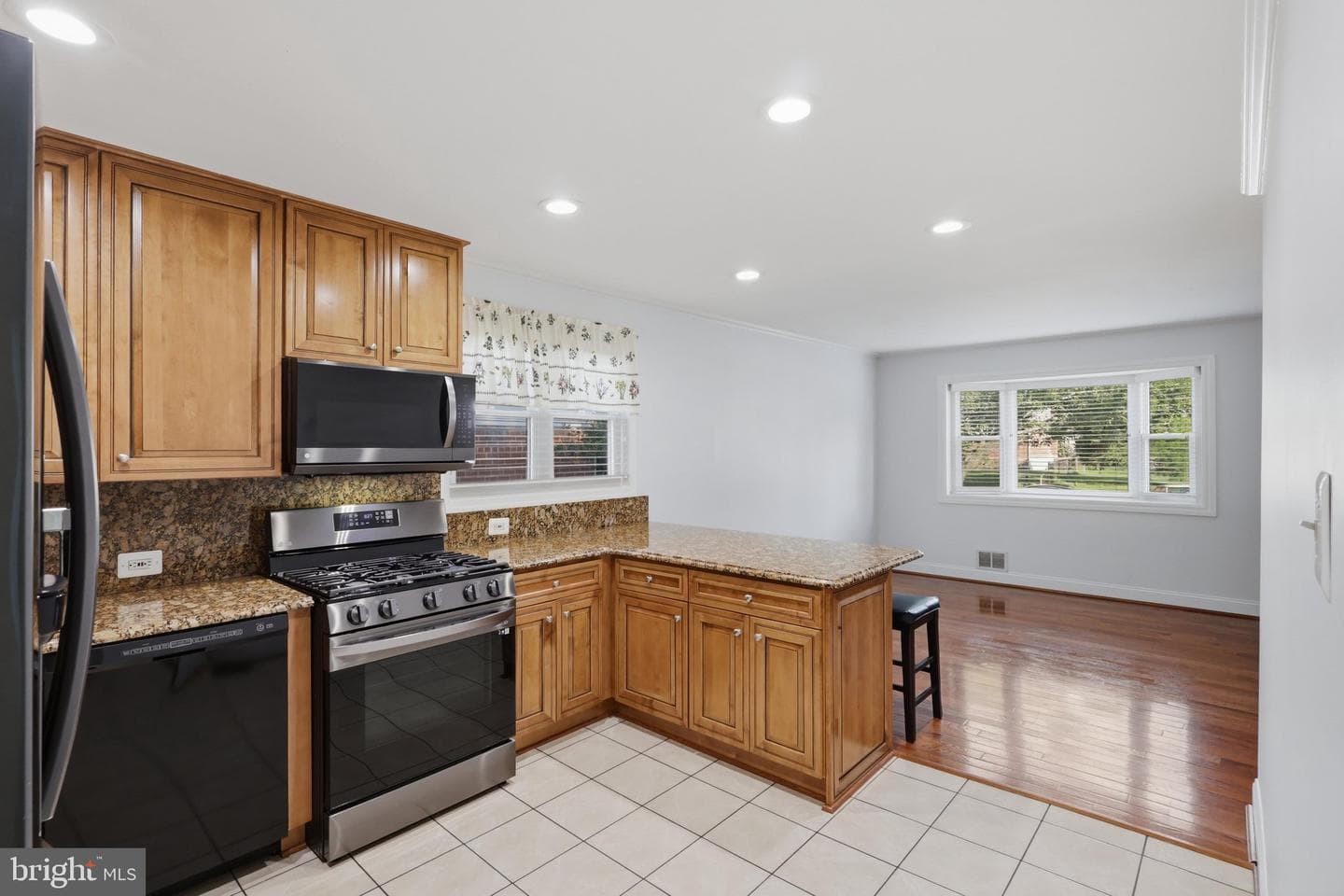 13105 Hallet Court photo 12