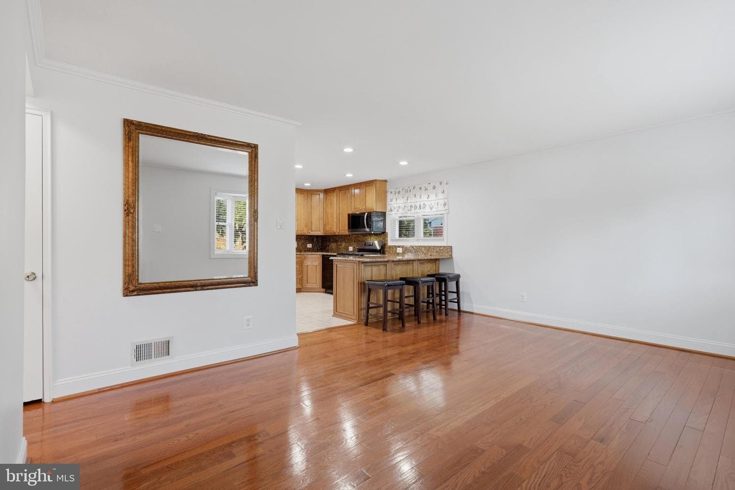 13105 Hallet Court photo 6
