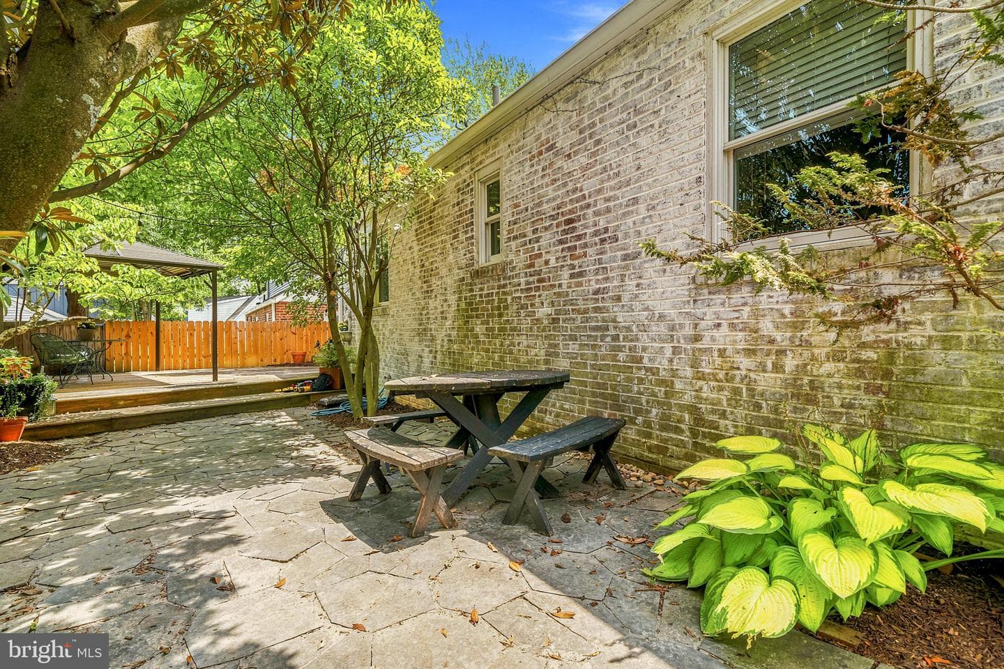 705 Bonifant Street photo 32