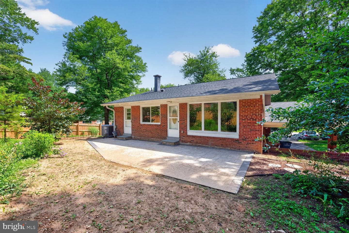 220 Thistle Drive photo 28