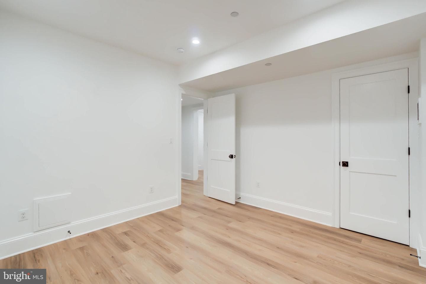 4422 Walsh Street photo 71