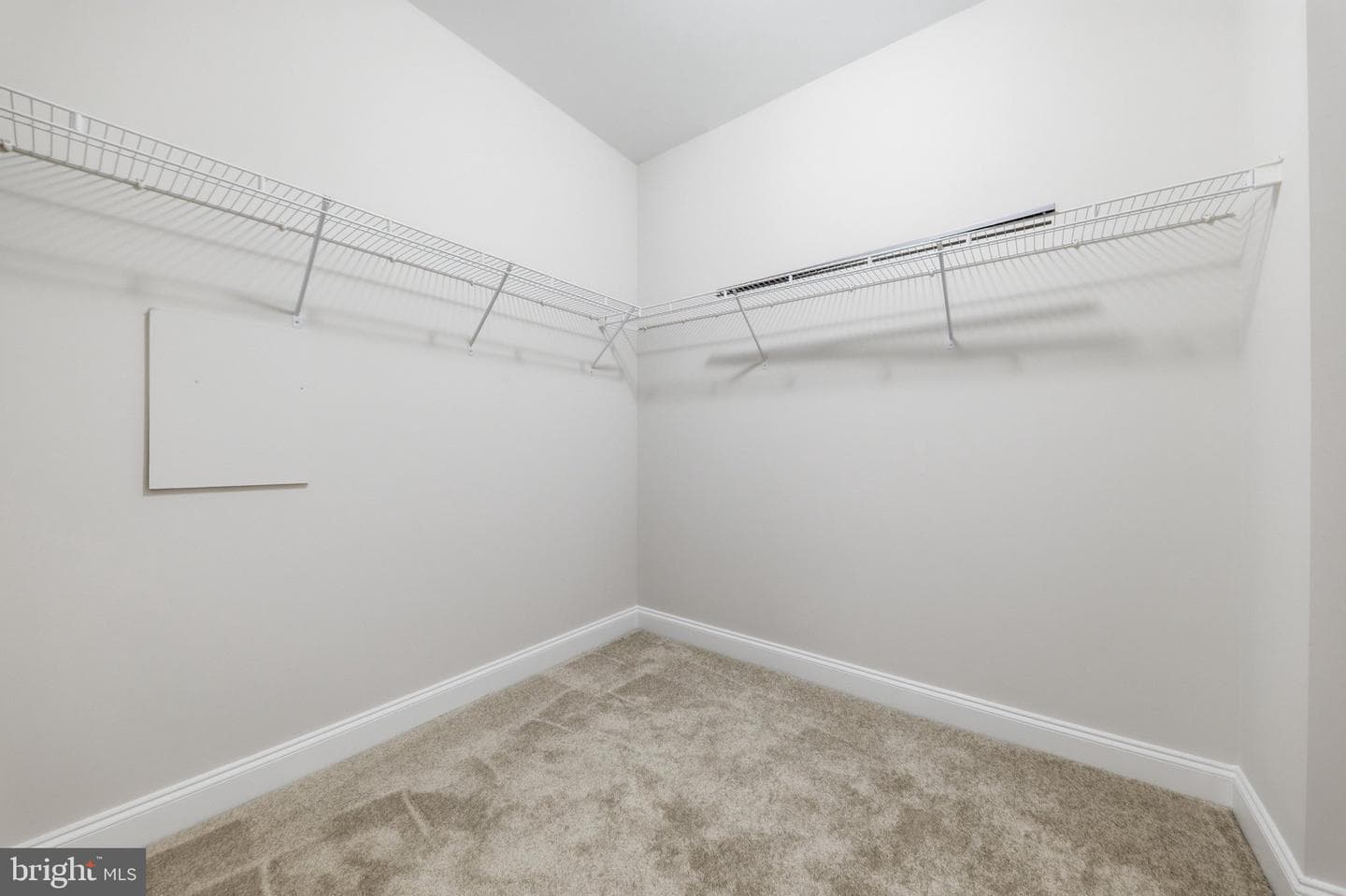 152 Mill Green Avenue #200 photo 34