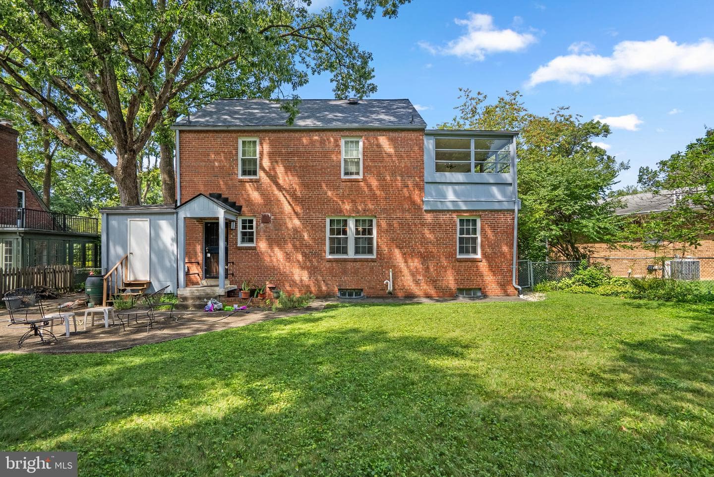 8911 Bradford Road photo 53
