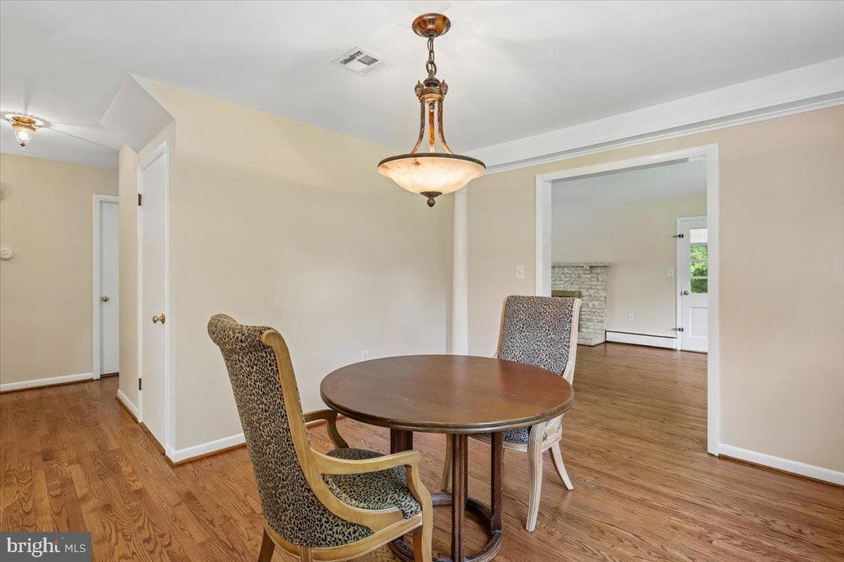 14811 Springfield Road photo 16