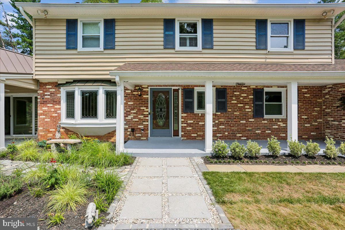 14811 Springfield Road photo 3