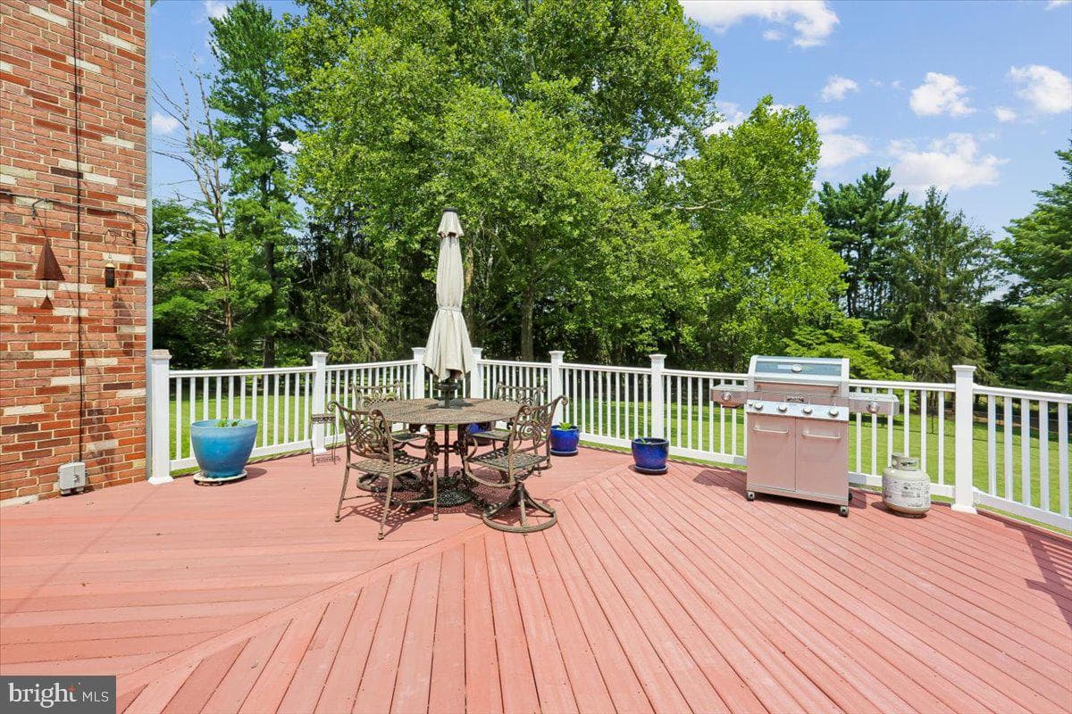14811 Springfield Road photo 37