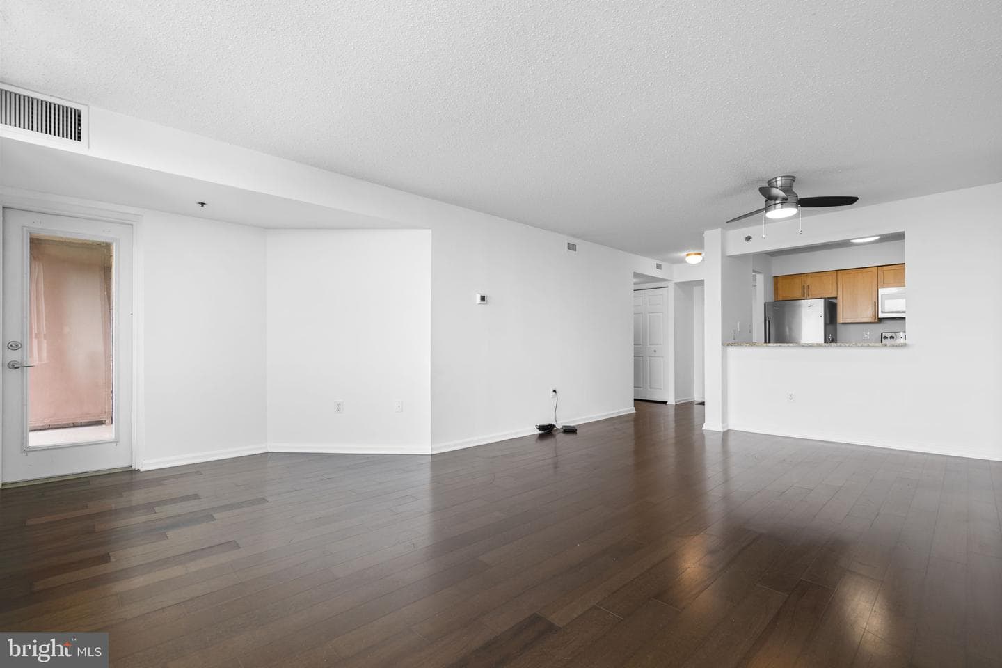 10101 Grosvenor Place #2013 photo 6