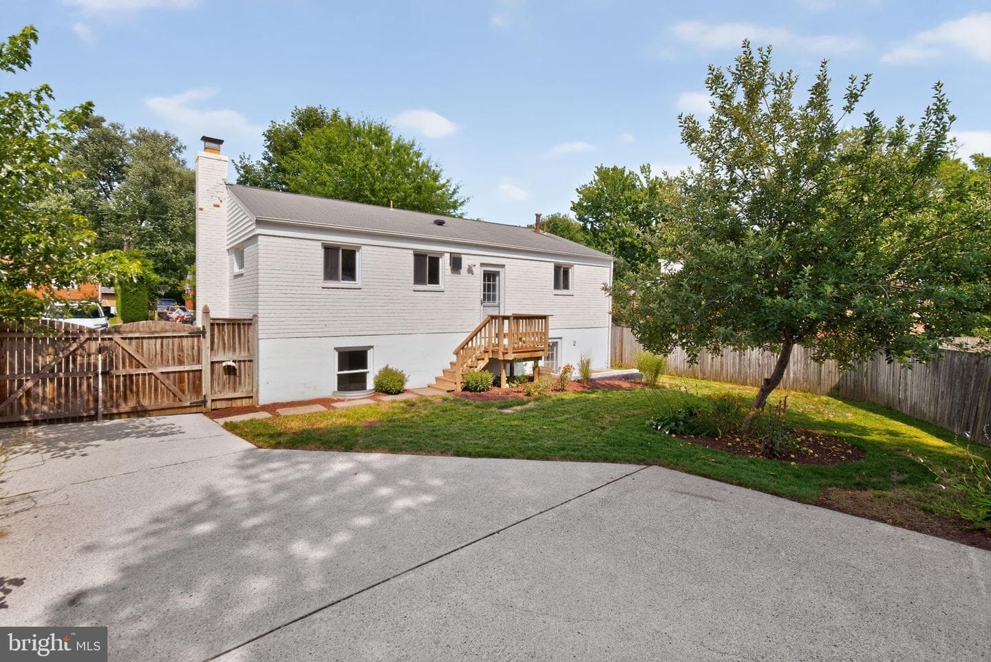 11302 Schuylkill Road photo 4