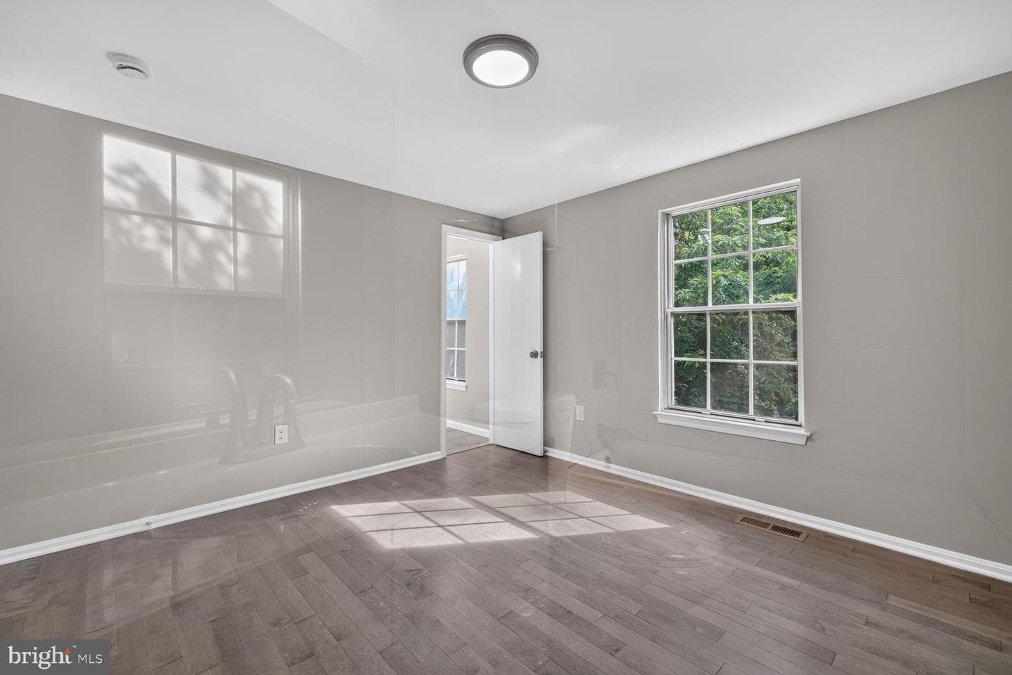 19239 Esmond Terrace photo 5