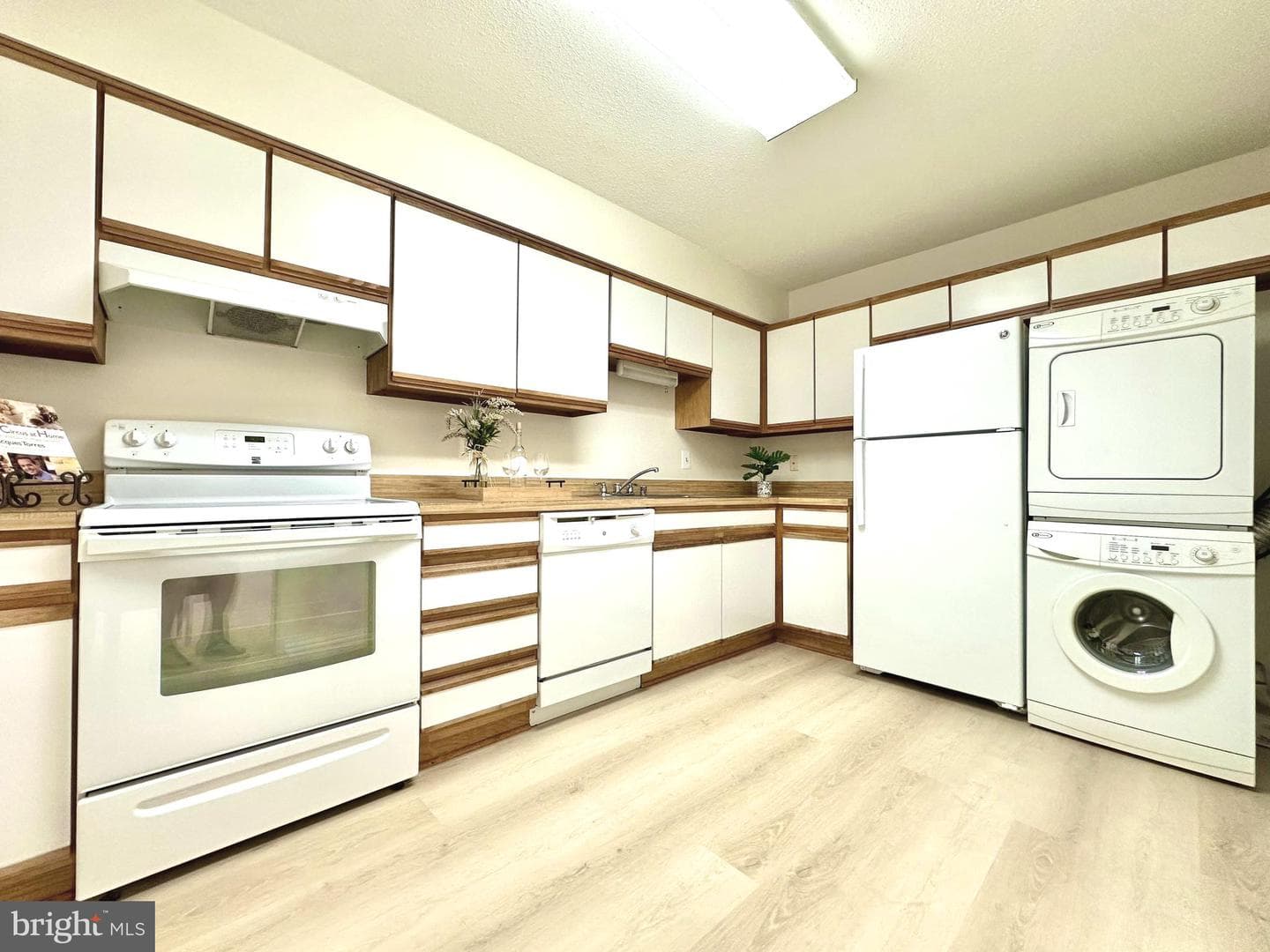 3330 N Leisure World Boulevard #5-820 photo 15
