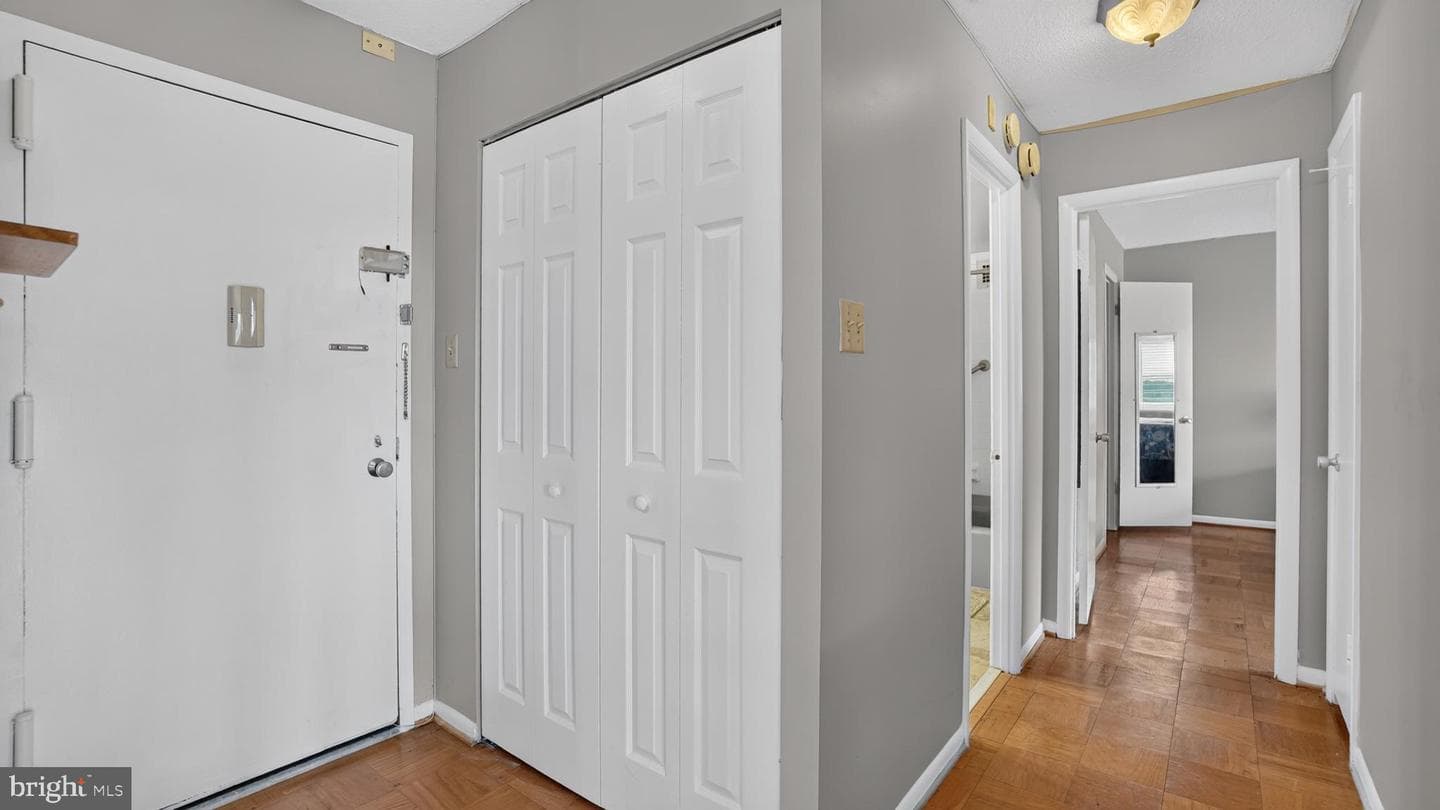 1121 University Boulevard W #613-B photo 3