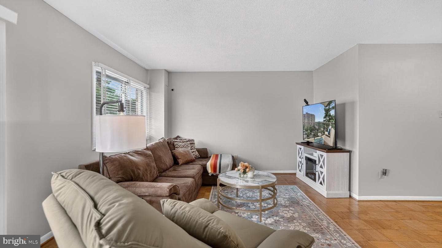 1121 University Boulevard W #613-B photo 6
