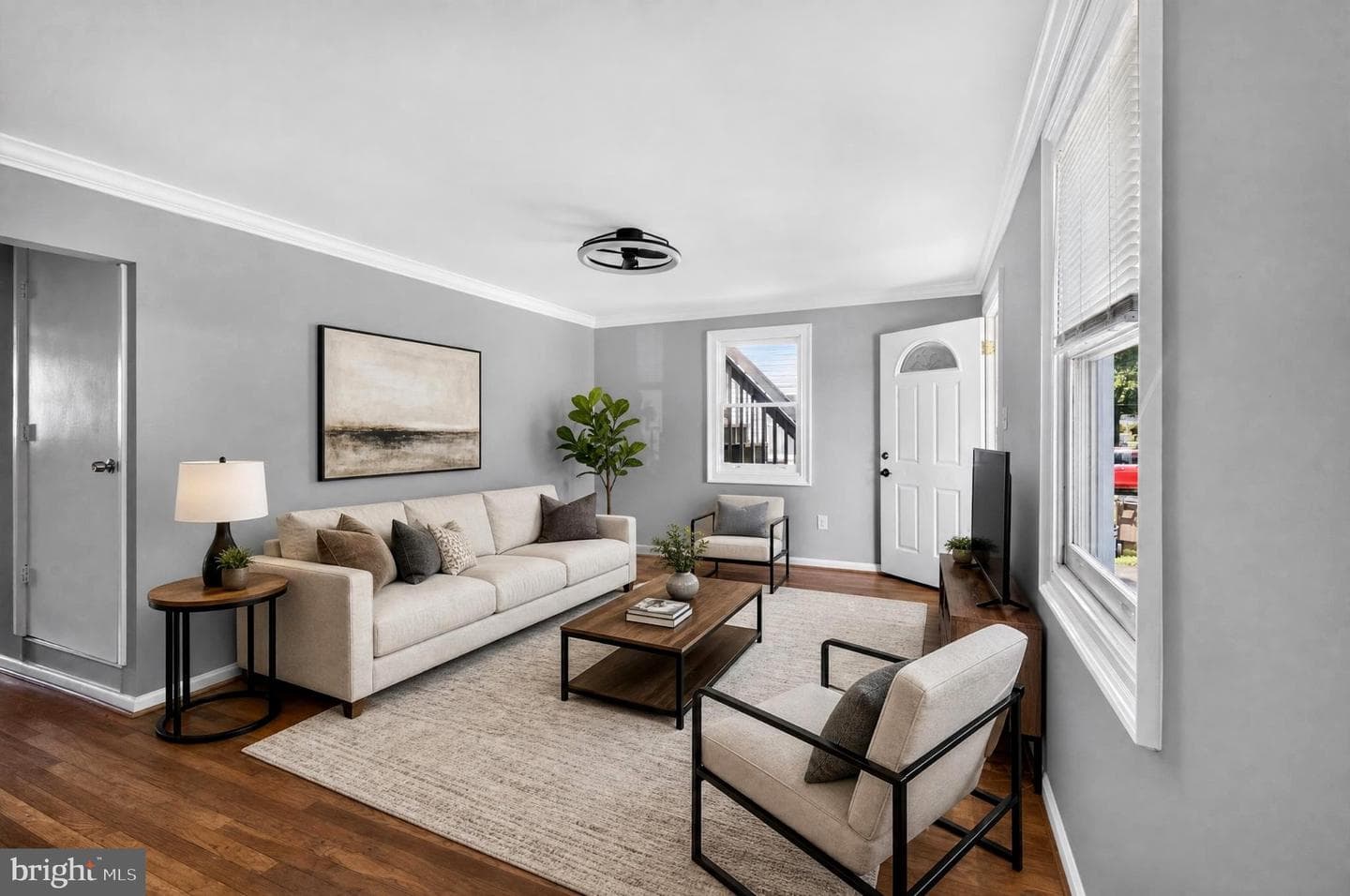 608 Burgundy Drive photo 6