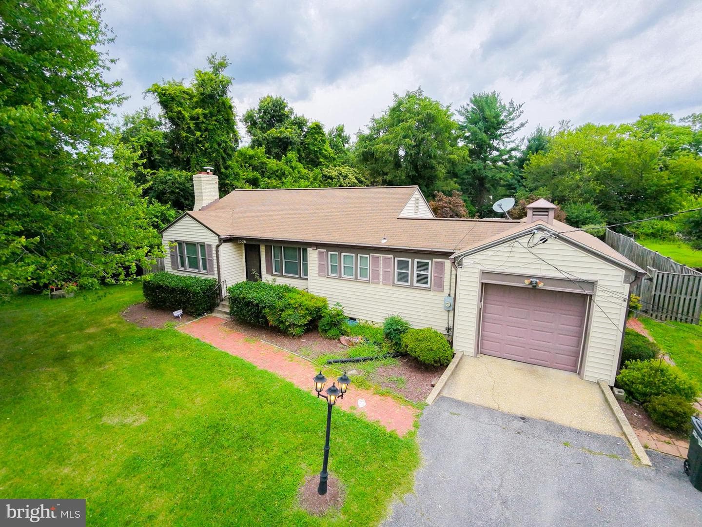 2326 Fairland Road photo 4