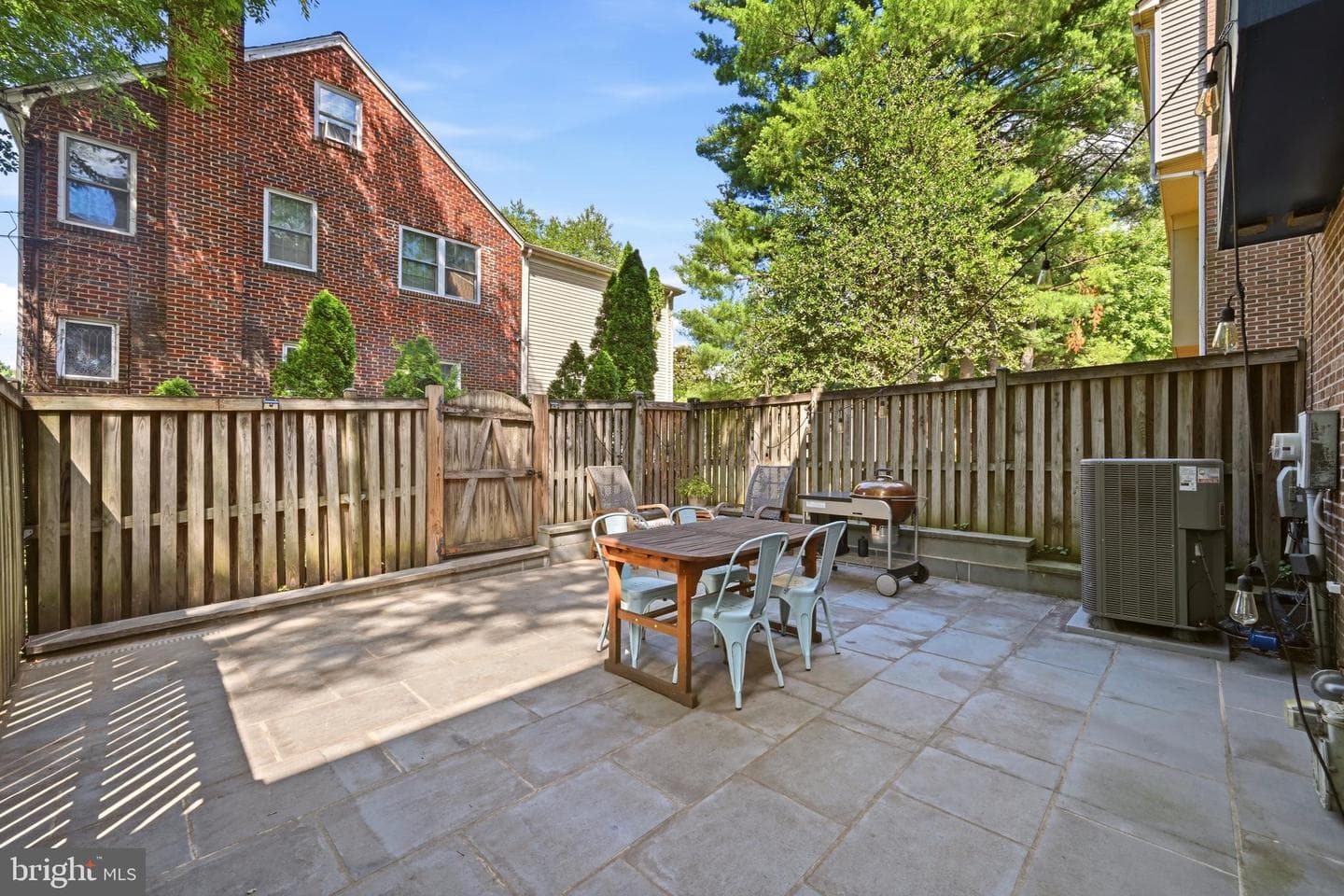 1111 Fairview Court photo 7