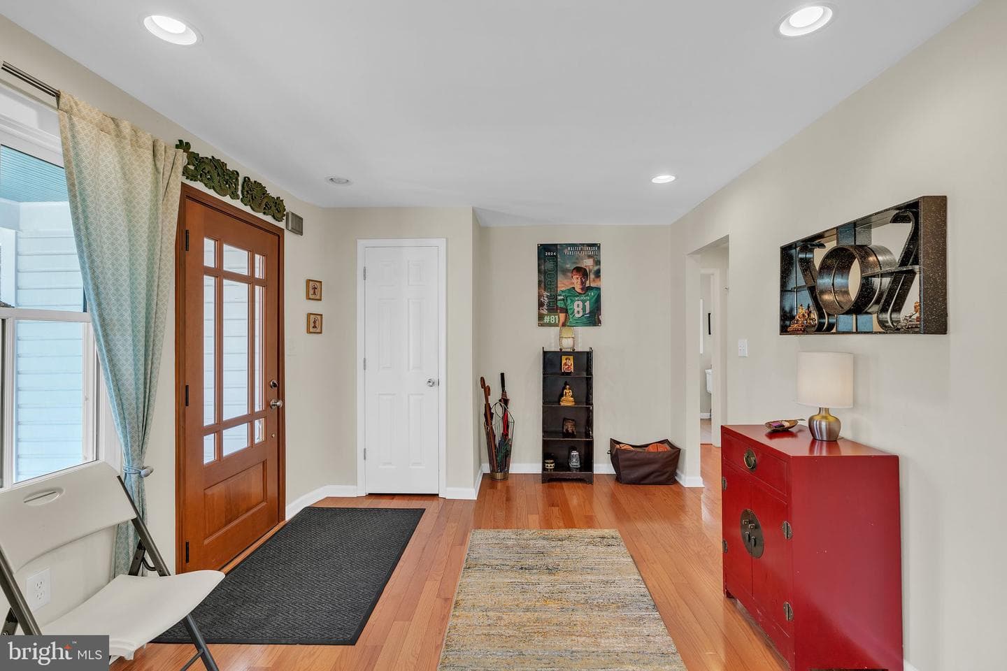 4601 Waverly Avenue photo 8