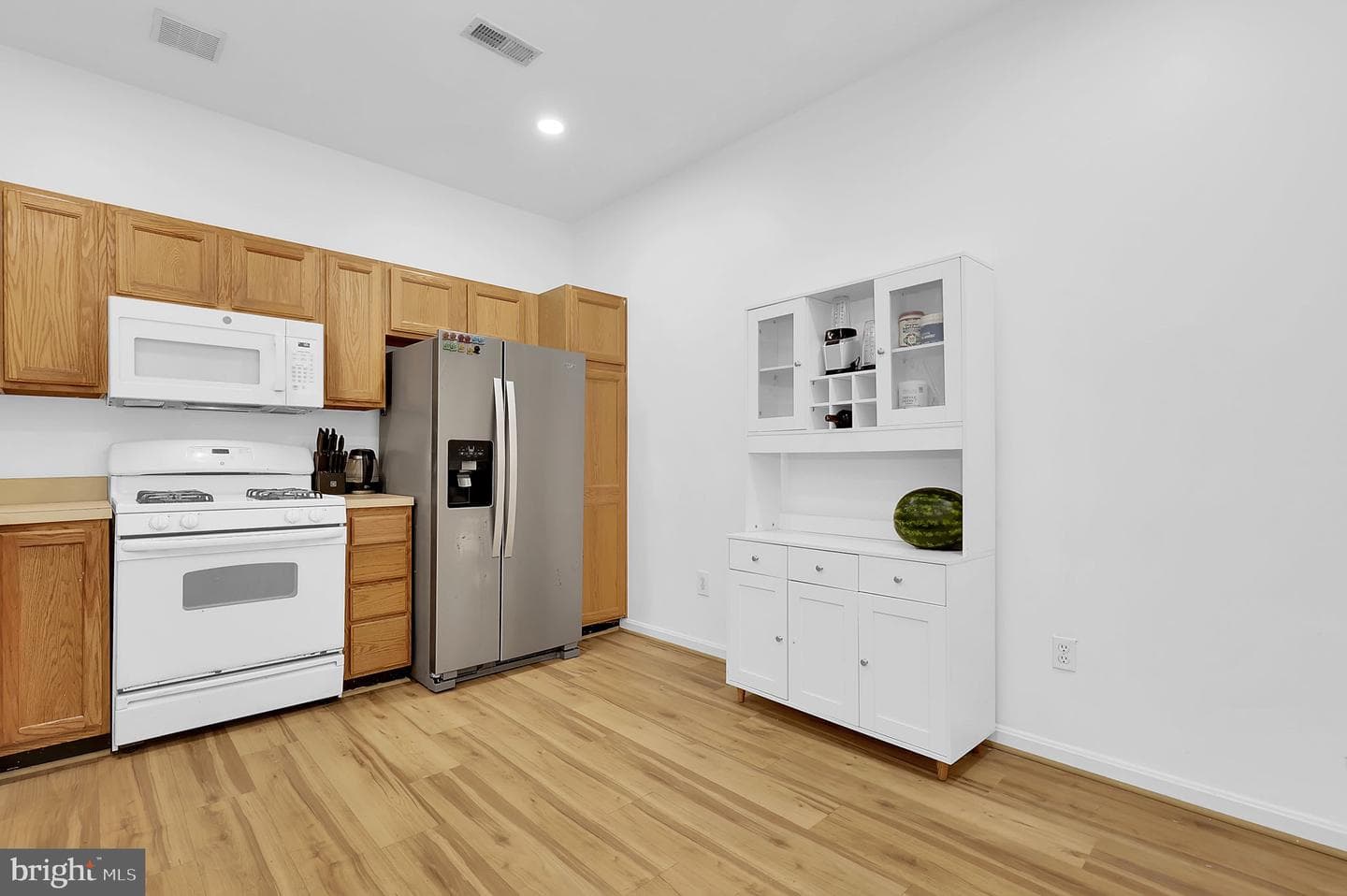 19511 Caravan Drive photo 4
