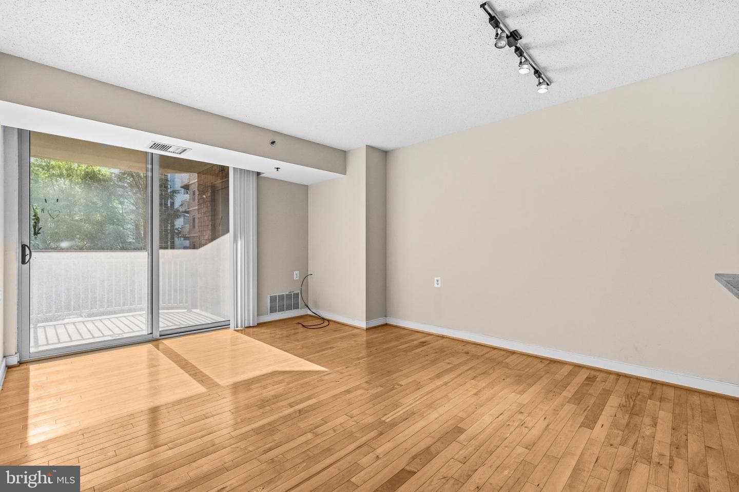 7500 Woodmont Avenue #s412 photo 12