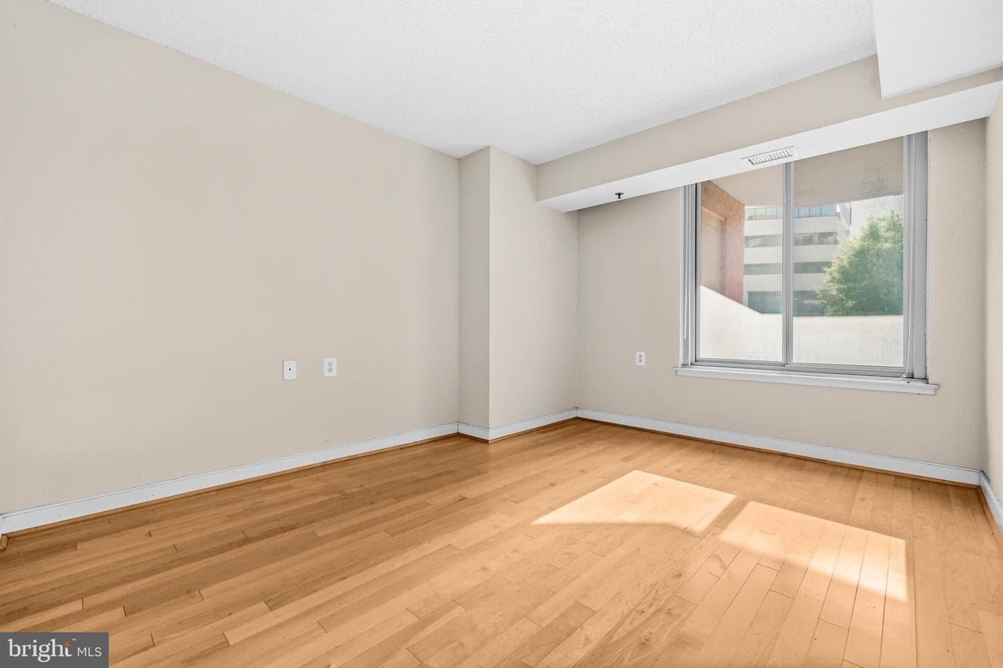 7500 Woodmont Avenue #s412 photo 16