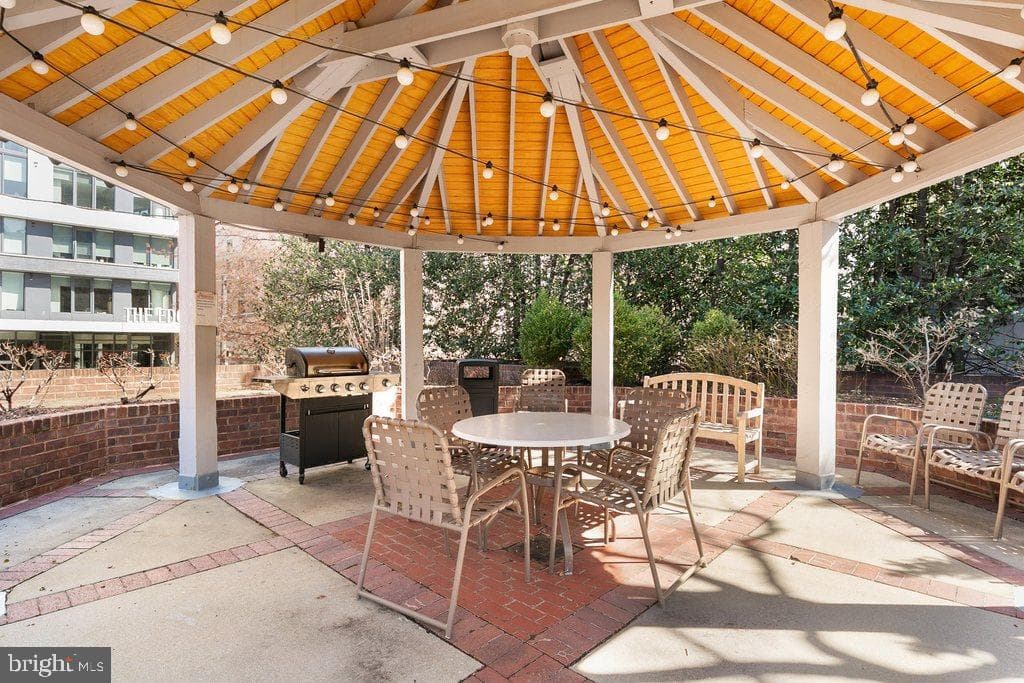 7500 Woodmont Avenue #s412 photo 25