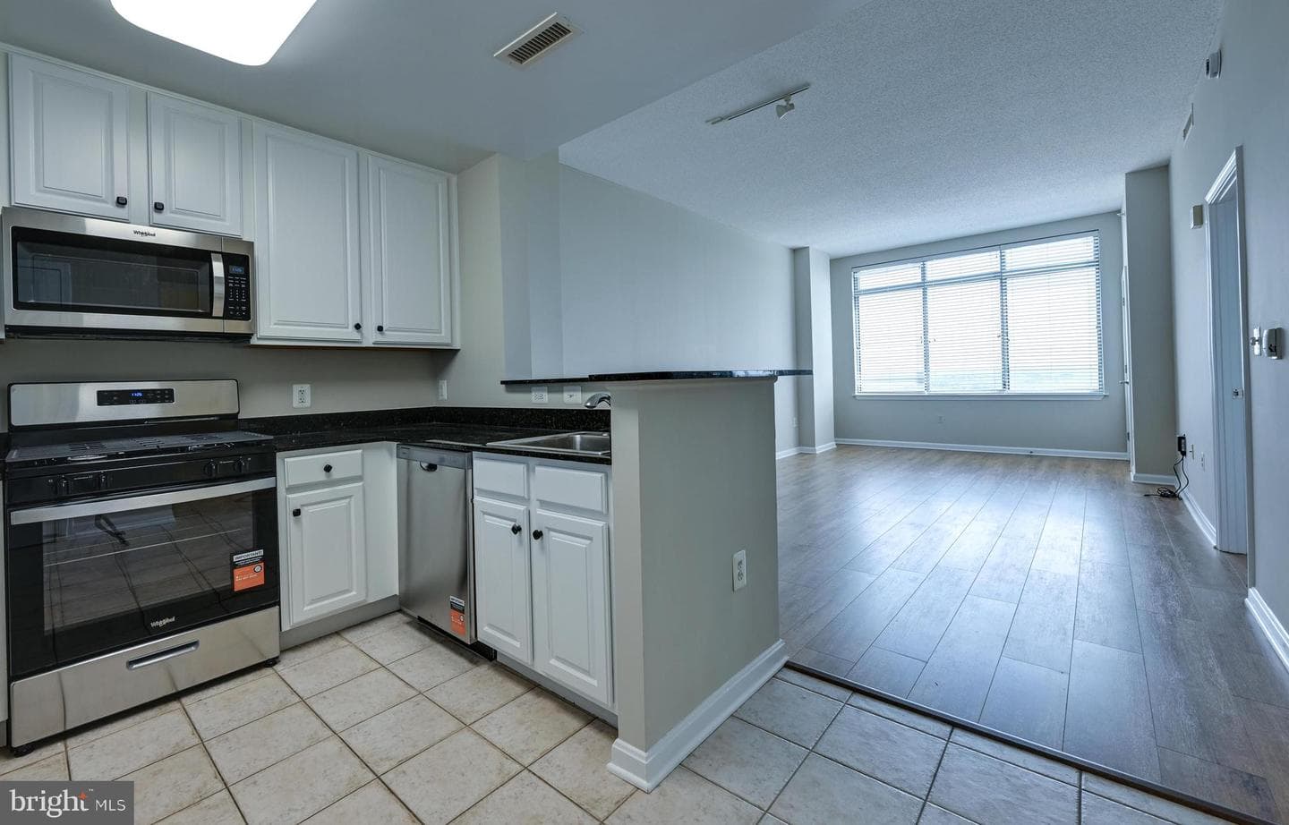 11710 Old Georgetown Road #1404 photo 2