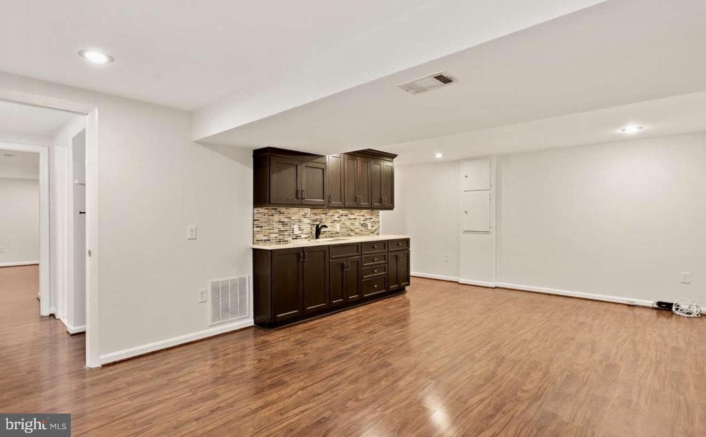 1 McFarlin Court photo 20