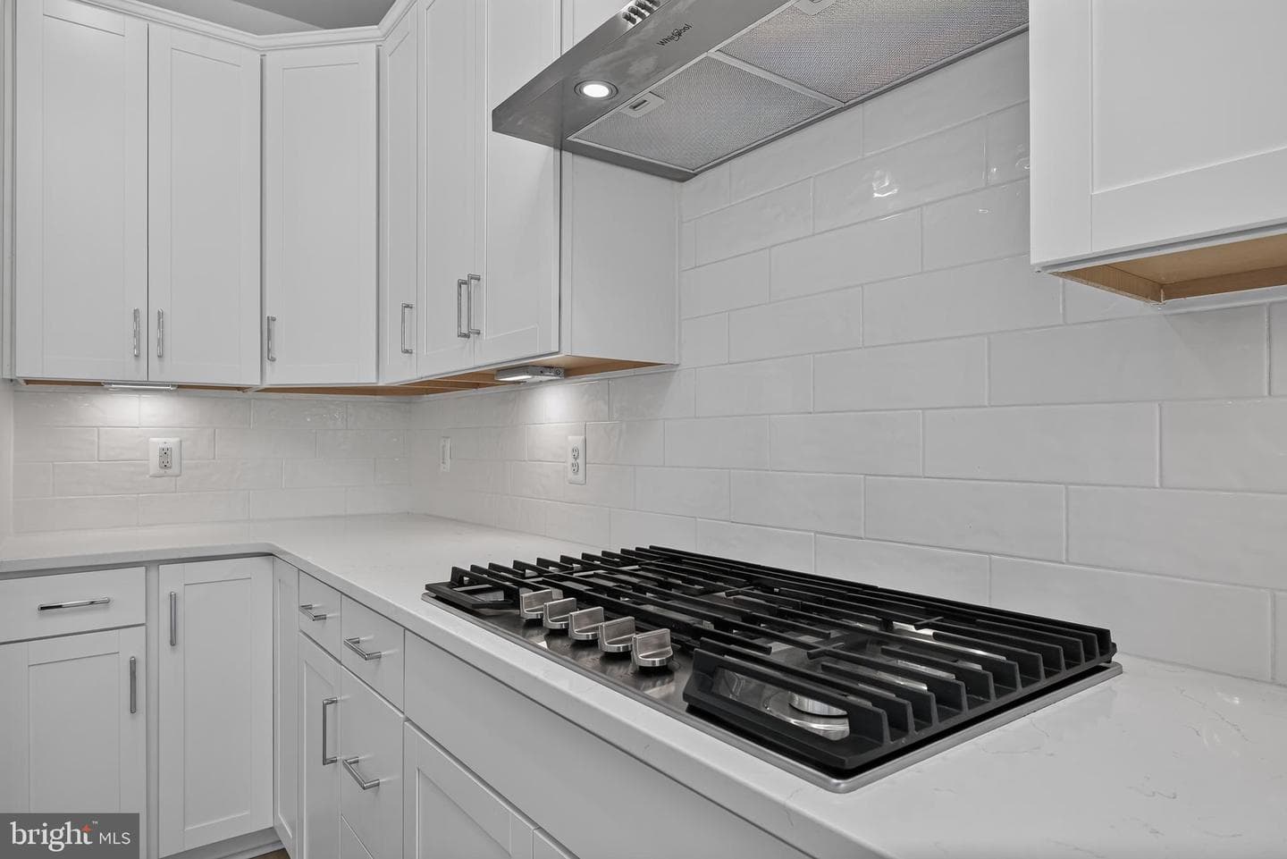16184 Frederick Road photo 19