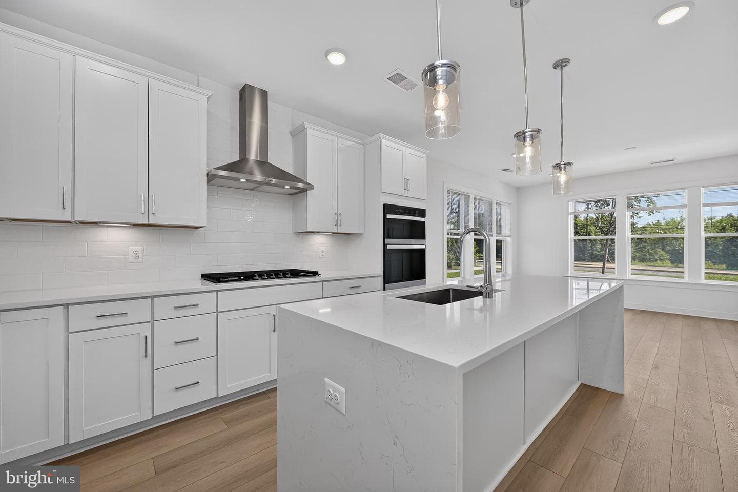 16184 Frederick Road photo 22