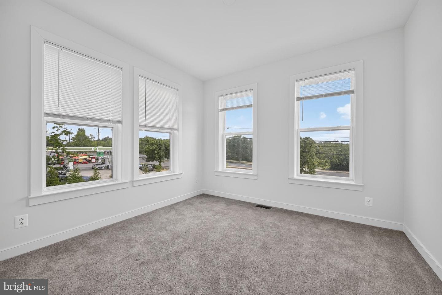16184 Frederick Road photo 41