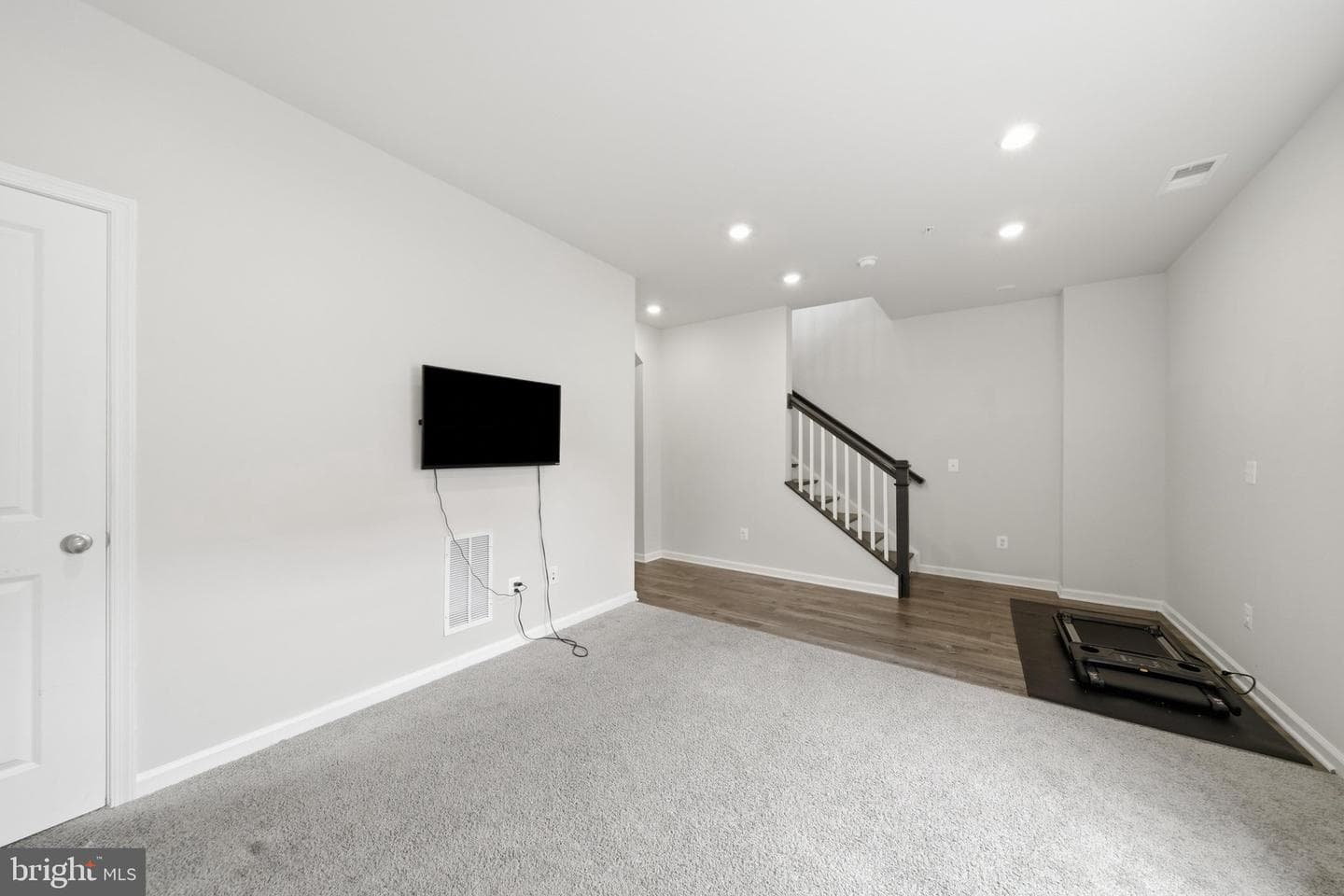 26220 Queens Grove Terrace photo 33