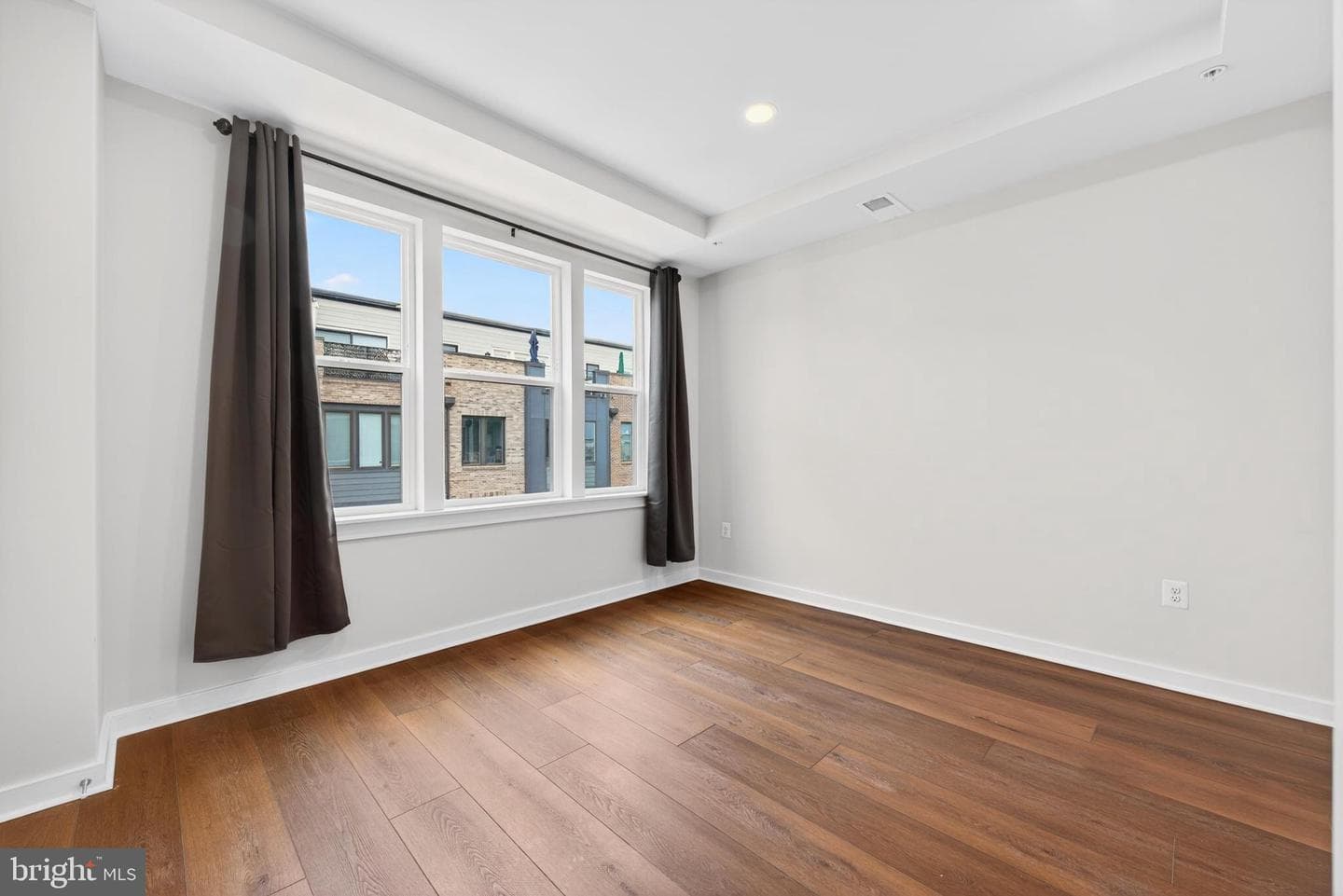 8279 Front Loop photo 22
