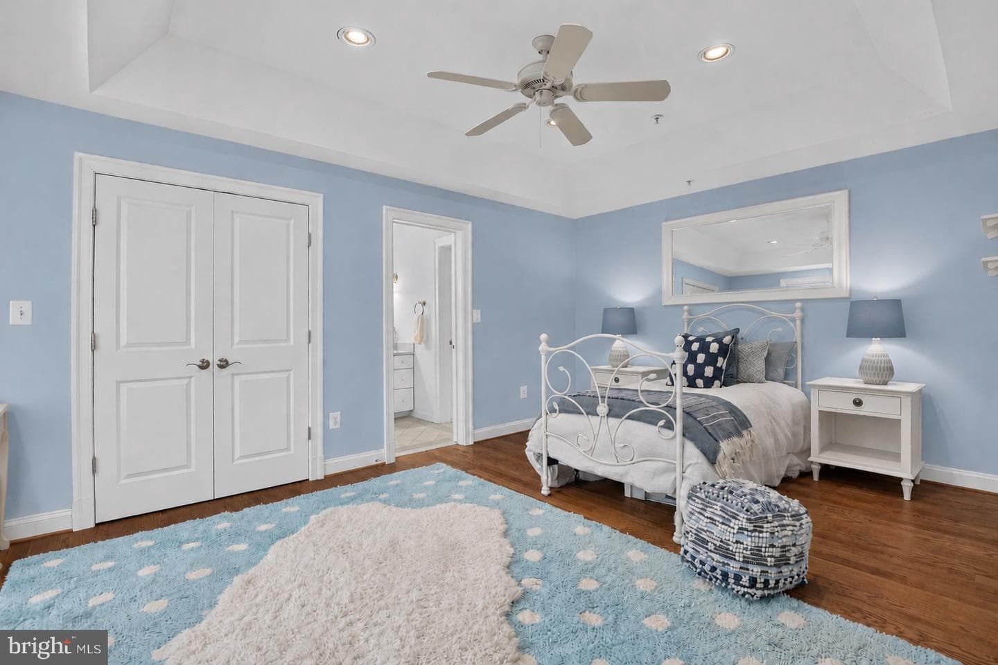 5601 Vernon Place photo 34