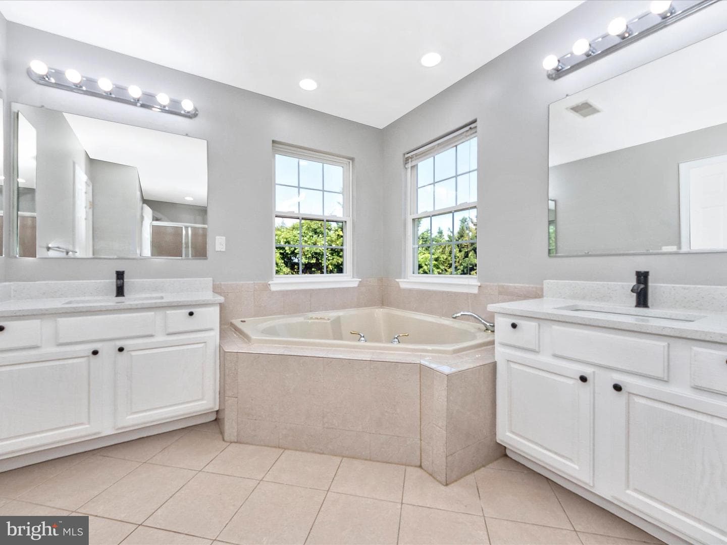 15310 Lions Den Road photo 31