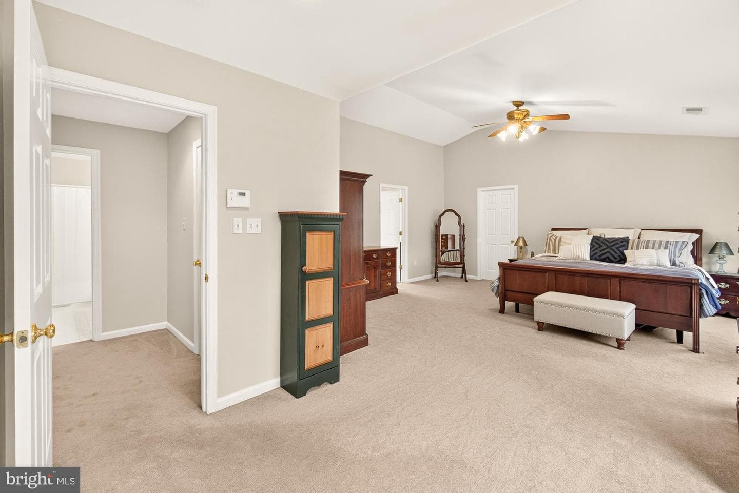 16900 Hillard Street photo 42