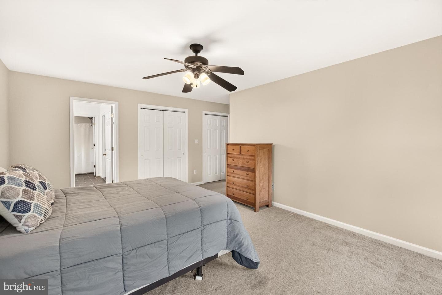 16900 Hillard Street photo 57