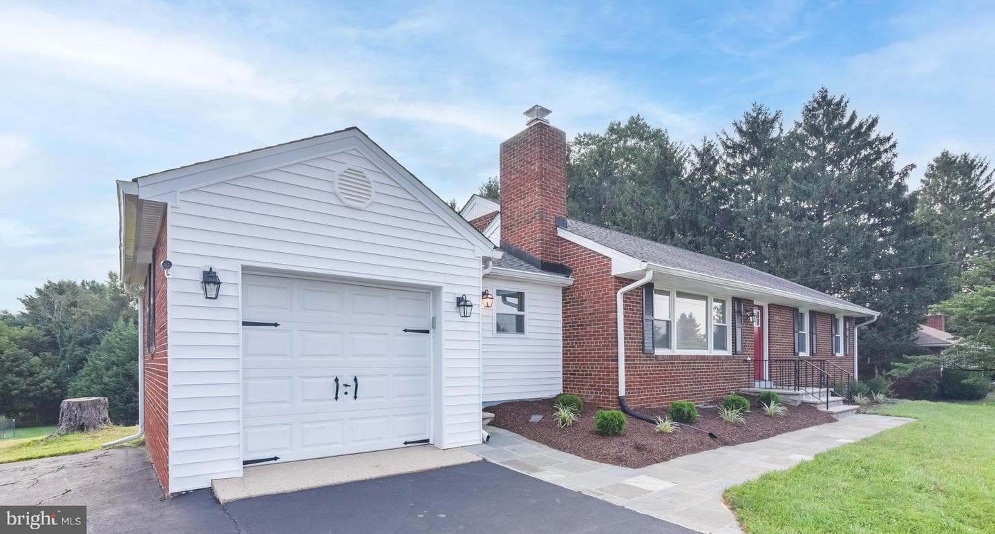 1804 Briggs Chaney Road photo 2