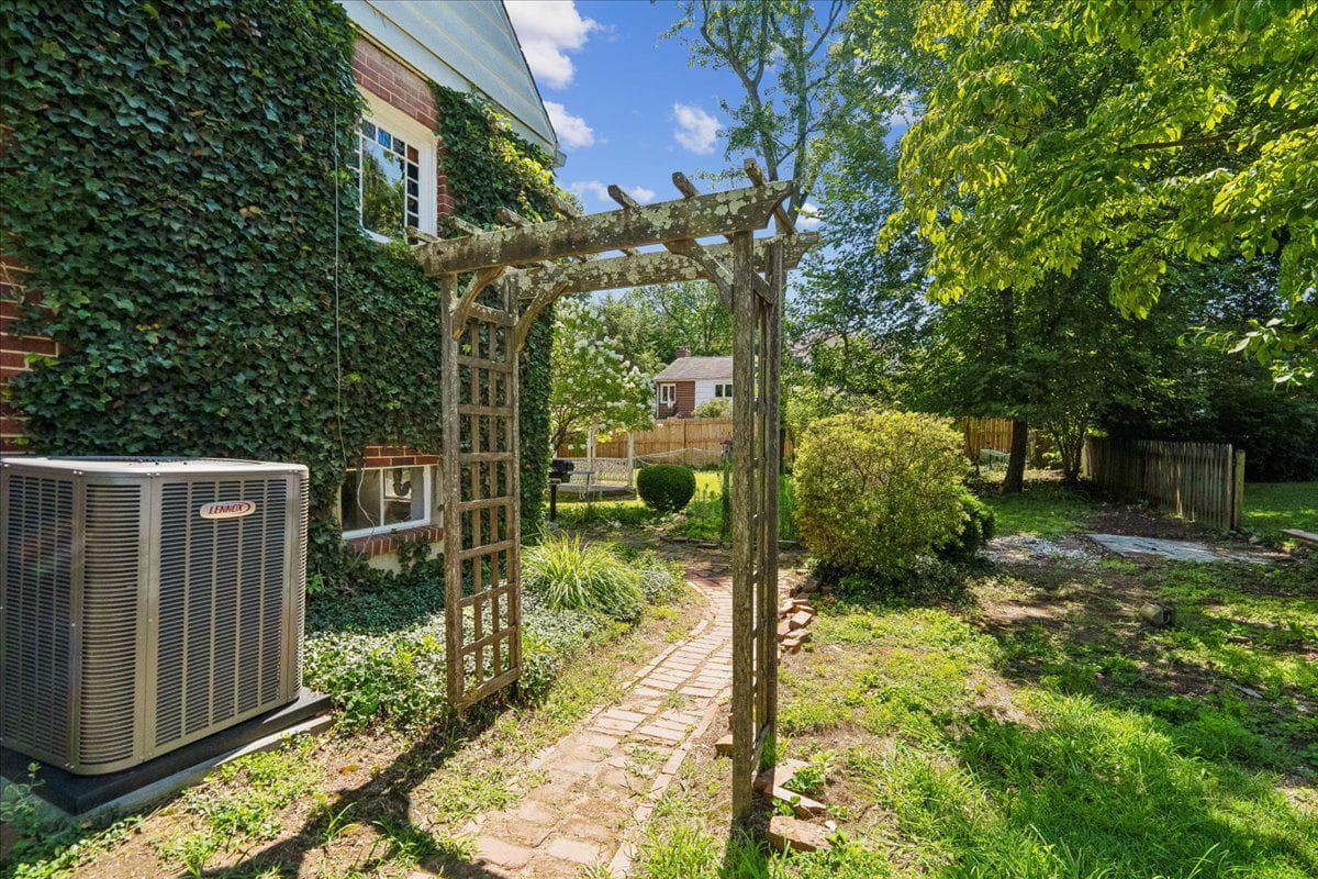 1011 W Nolcrest Drive photo 61