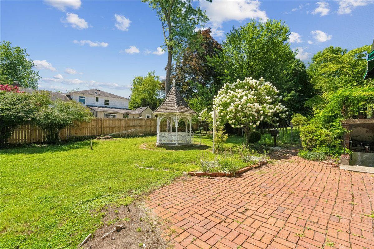 1011 W Nolcrest Drive photo 65