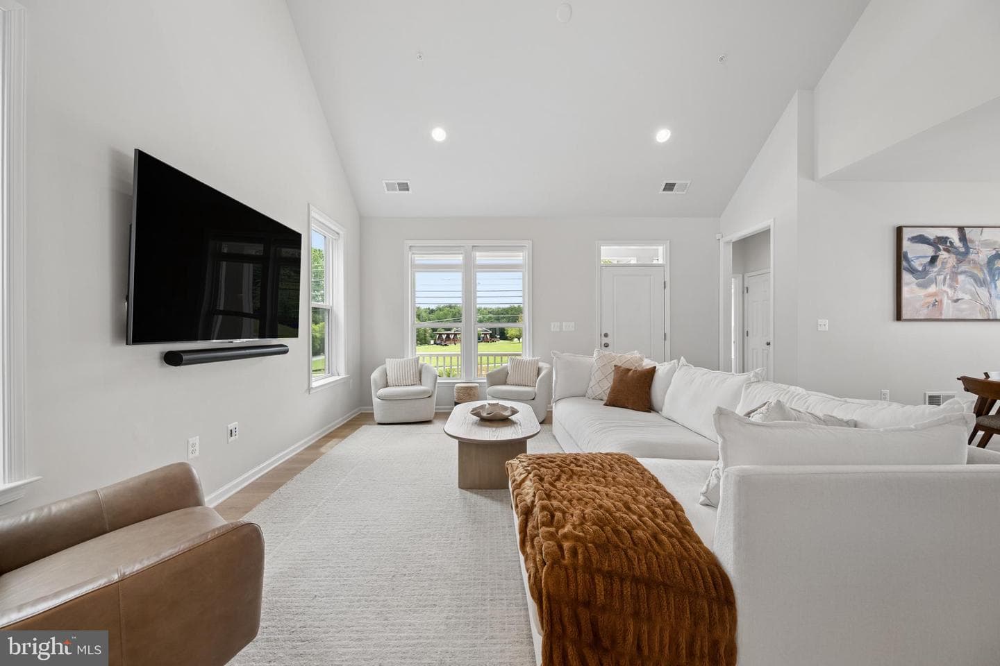 22817 Frederick Road photo 3