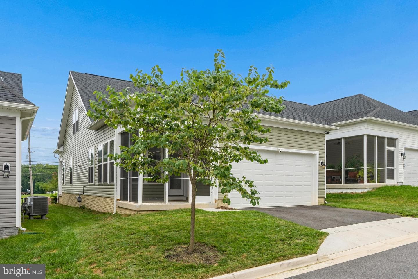 22817 Frederick Road photo 4