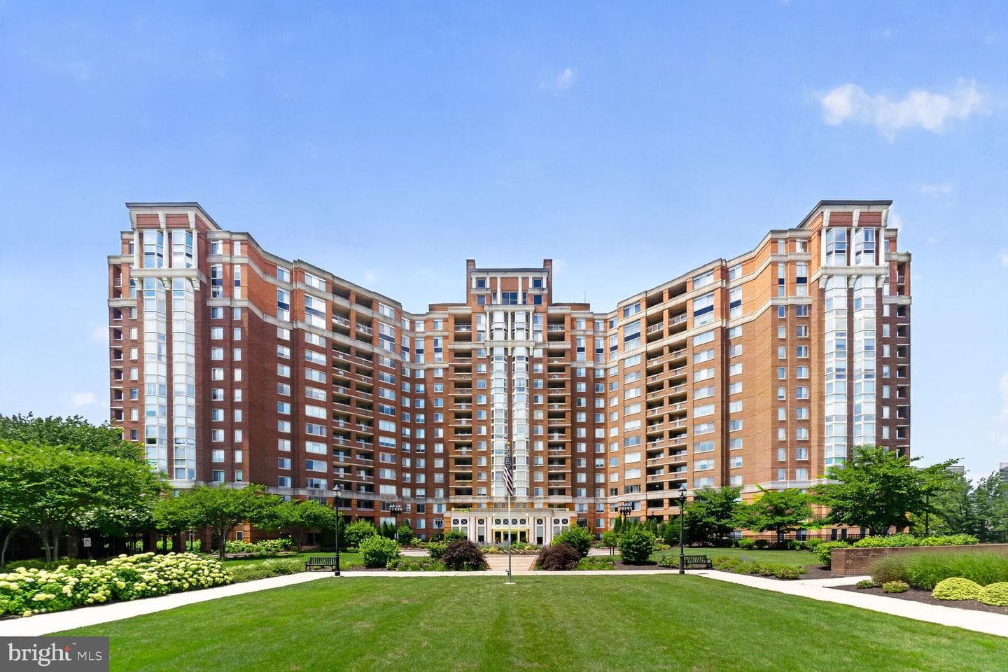 5809 Nicholson Lane #1504 photo 2