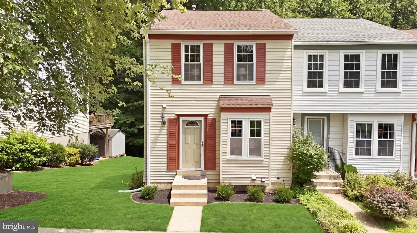 31 Long Green Court photo 1