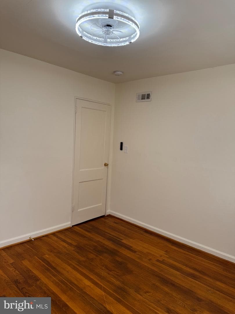 3204 Henderson Avenue photo 31