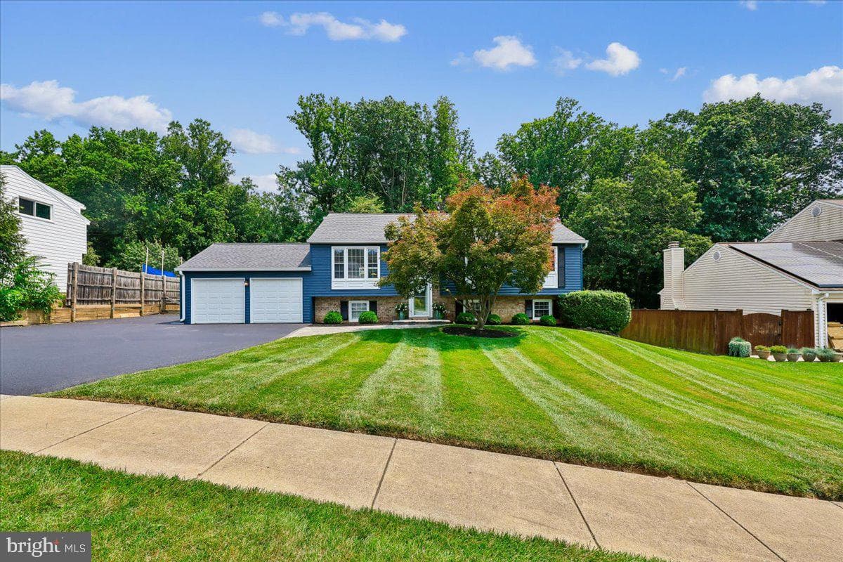 24713 Cutsail Drive photo 1