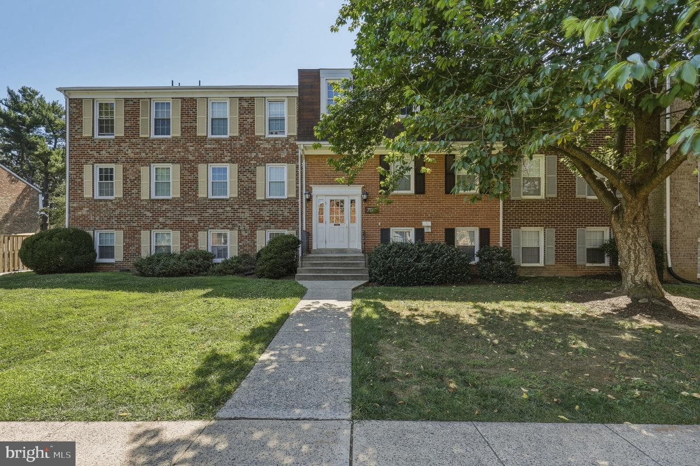 794 Quince Orchard Boulevard #t-1 photo 1
