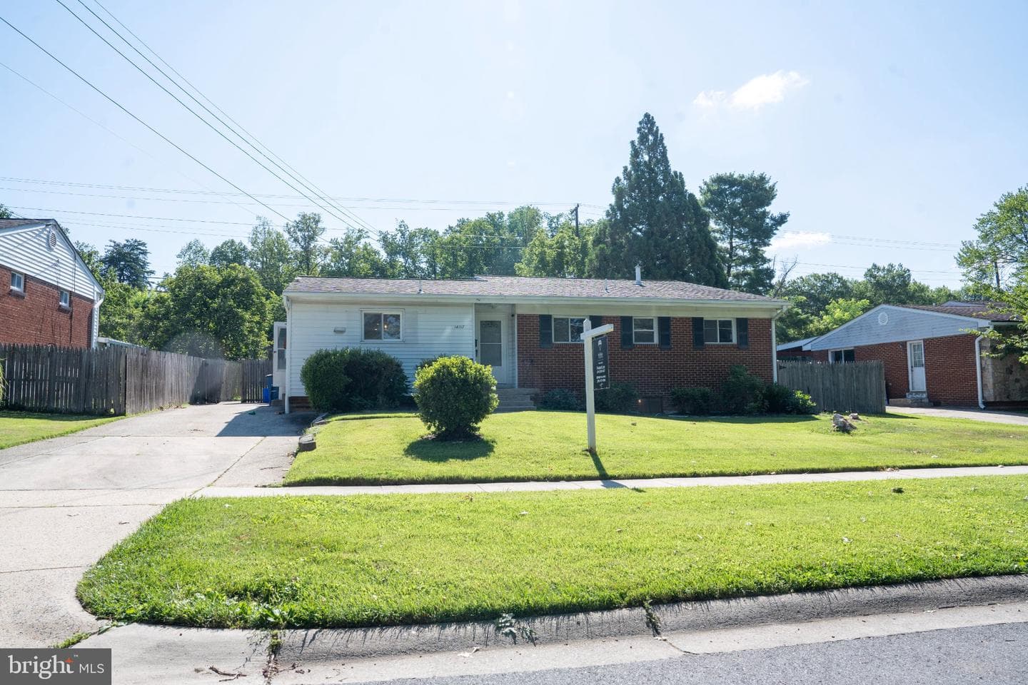14117 London Lane photo 1