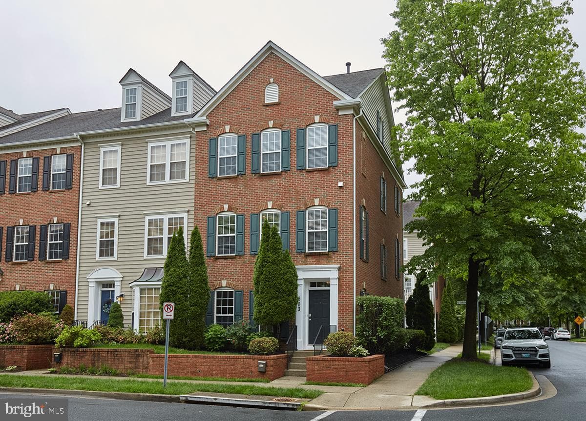 603 Gatestone Street photo 1