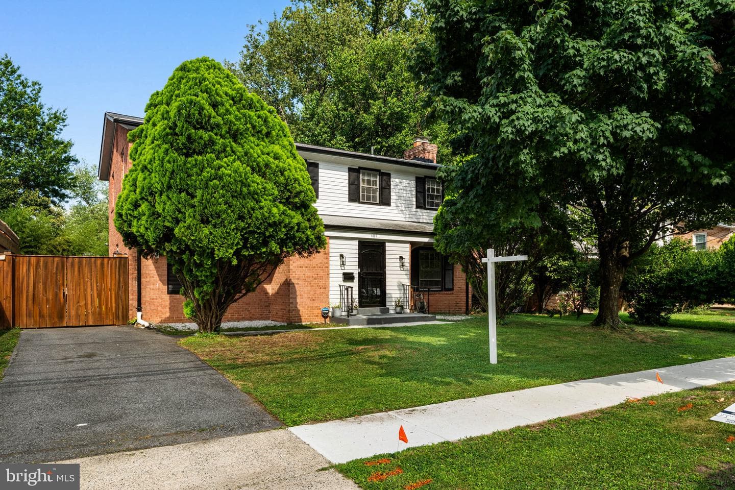 1007 Arcola Avenue photo 1
